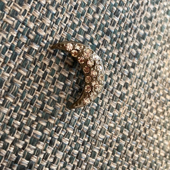 Vintage Crescent Moon Rhinestone Silver Tone Pin - Picture 2 of 6